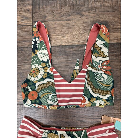 Seea Milos Reversible Bikini Top & Bottom 2 Piece Swimsuit Floral Stripped S NWT - Picture 3 of 8